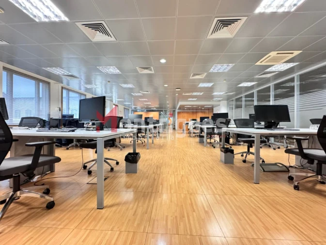 Escritório para Arrendamento em Alvalade Foto 6