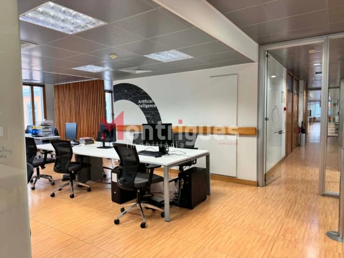 Escritório para Arrendamento em Alvalade Foto 8