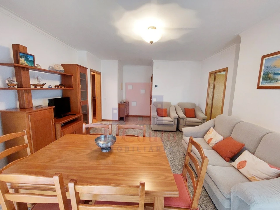 Apartamento T2 para Venda em São Martinho do Porto Foto 3