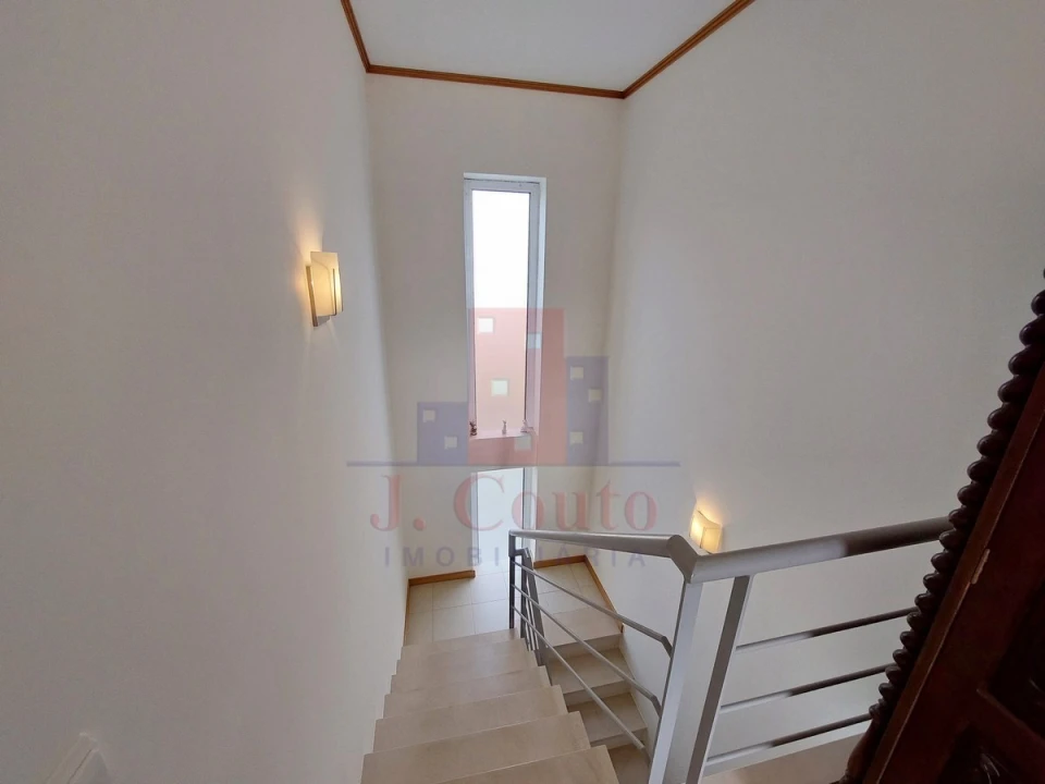 Moradia T3 para Venda em Foz do Arelho Foto 21