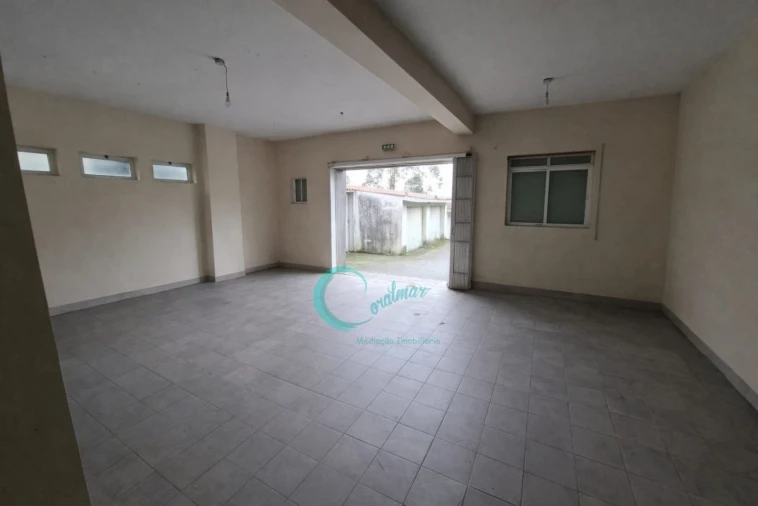 Armazém para Venda em Ovar, São João, Arada e São Vicente de Pereira Jusã Foto 3