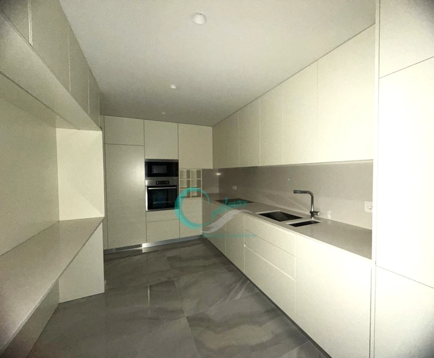 Apartamento T3 para Venda em Mafamude e Vilar do Paraíso Foto 8