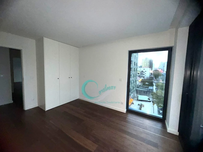 Apartamento T3 para Venda em Mafamude e Vilar do Paraíso Foto 26