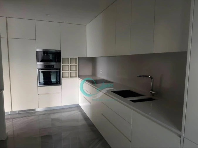 Apartamento T3 para Venda em Mafamude e Vilar do Paraíso Foto 1