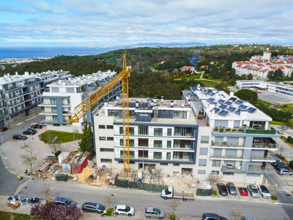Apartamento T3 para Venda em Charneca de Caparica e Sobreda Foto 22
