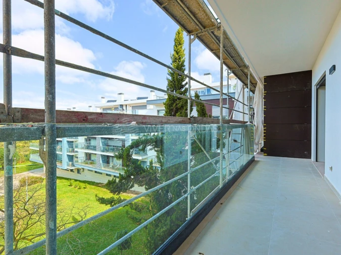 Apartamento T3 para Venda em Charneca de Caparica e Sobreda Foto 2