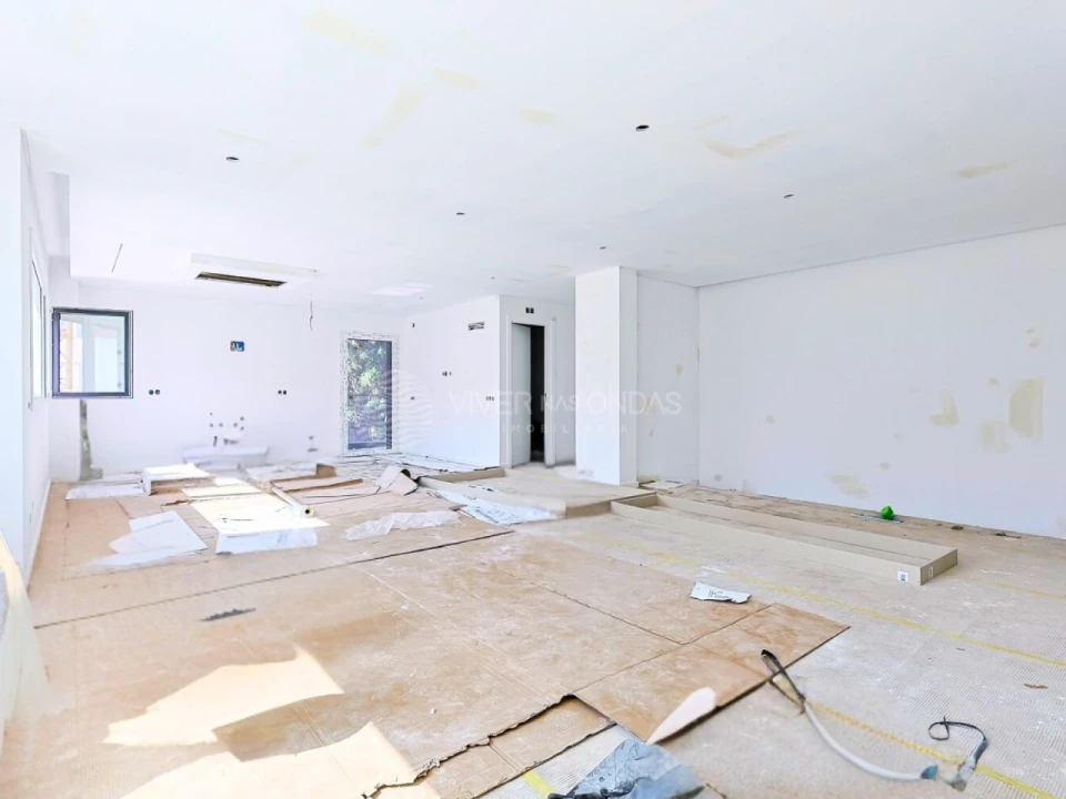 Apartamento T3 para Venda em Charneca de Caparica e Sobreda Foto 14