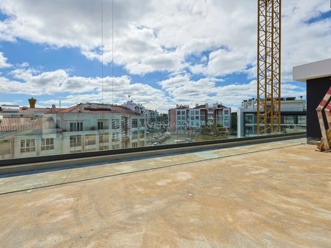Apartamento T3 para Venda em Charneca de Caparica e Sobreda Foto 24