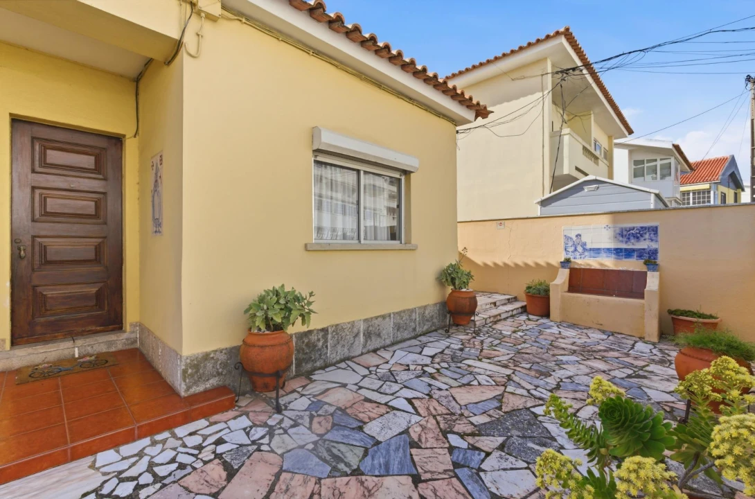 Moradia T4 para Venda em Alcabideche Foto 11