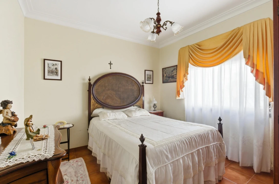 Moradia T4 para Venda em Alcabideche Foto 17