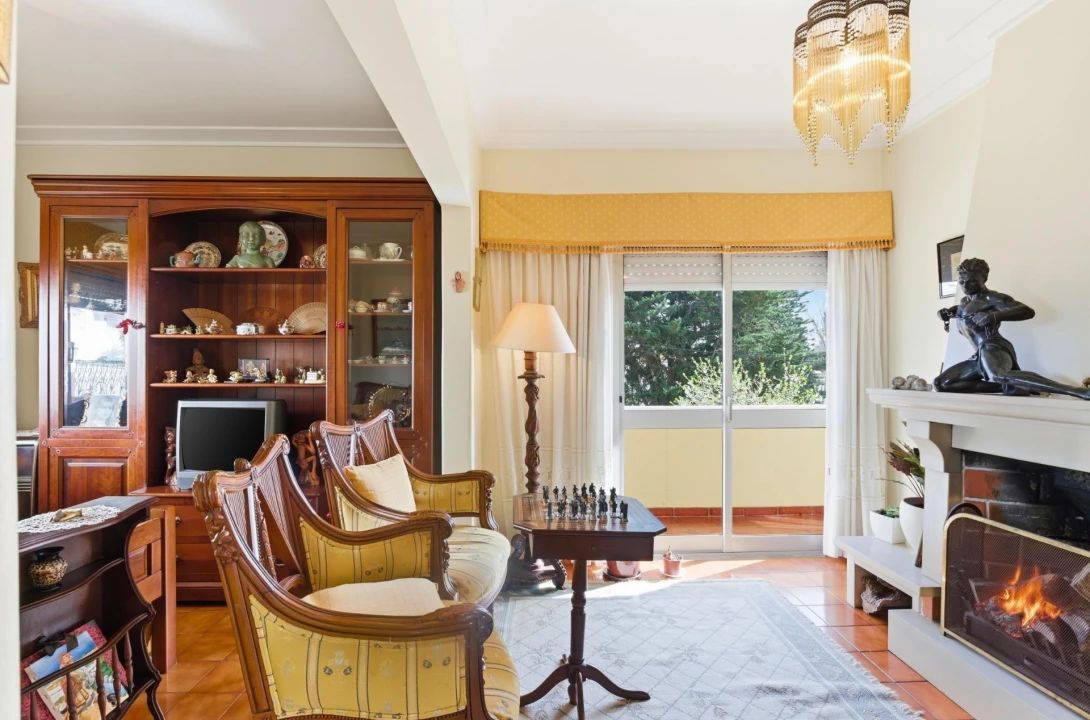 Moradia T4 para Venda em Alcabideche Foto 23