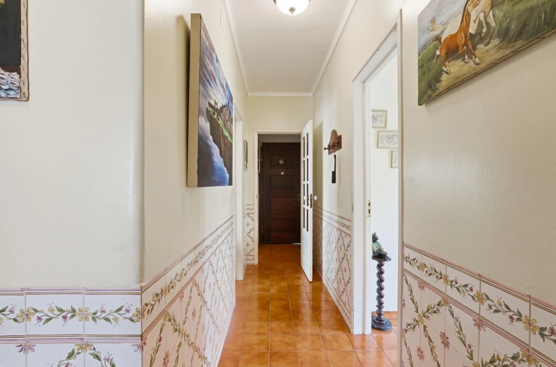 Moradia T4 para Venda em Alcabideche Foto 38