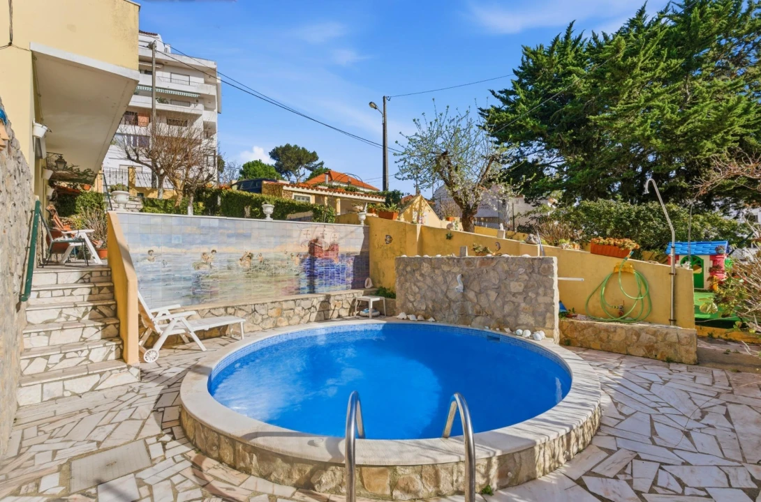 Moradia T4 para Venda em Alcabideche Foto 46