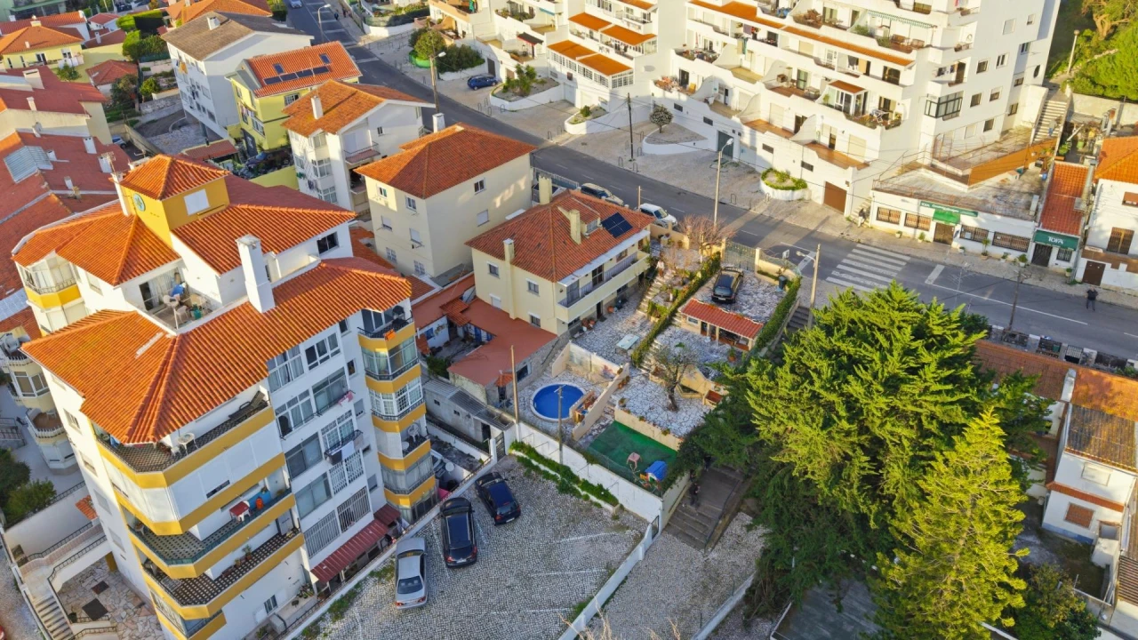 Moradia T4 para Venda em Alcabideche Foto 6