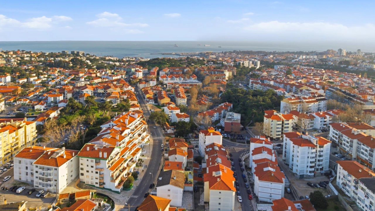 Moradia T4 para Venda em Alcabideche Foto 7