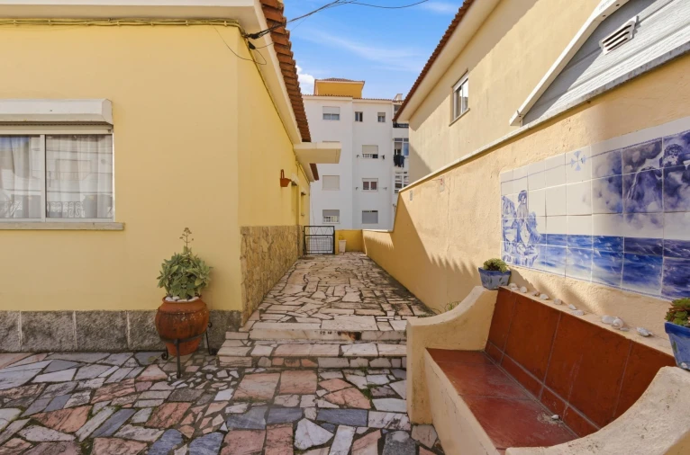 Moradia T4 para Venda em Alcabideche Foto 13