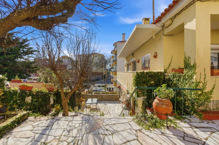 Moradia T4 para Venda em Alcabideche Foto 15