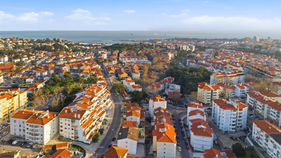 Moradia T4 para Venda em Alcabideche Foto 7