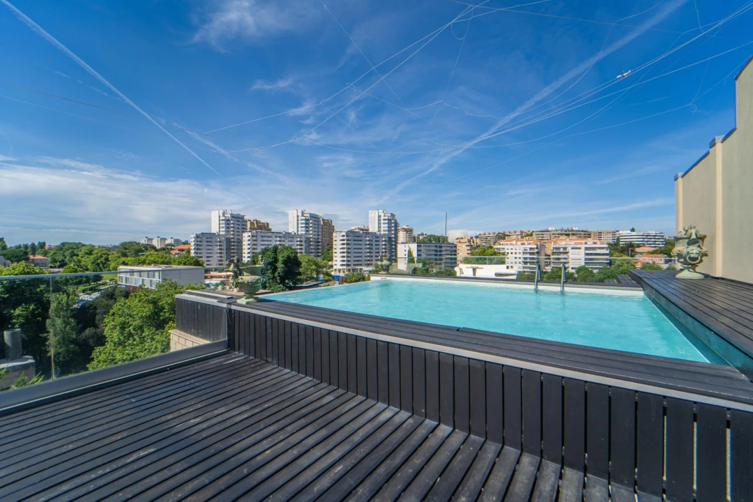 Apartamento T5 para Venda em São Martinho do Porto Foto 1