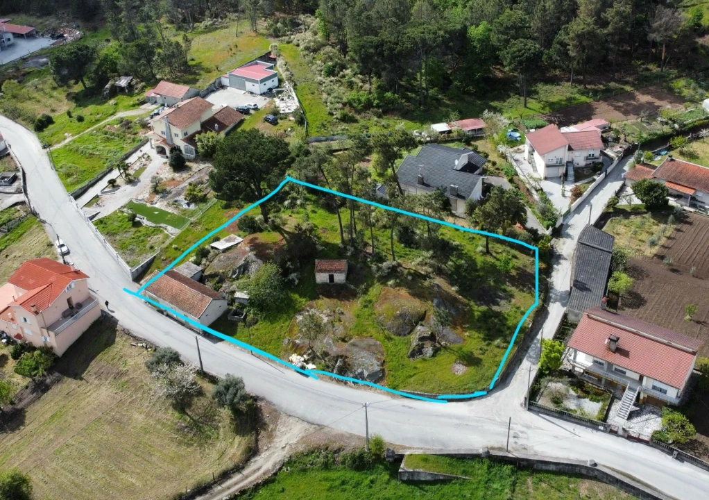Terreno para Venda em São João de Lourosa Foto 2