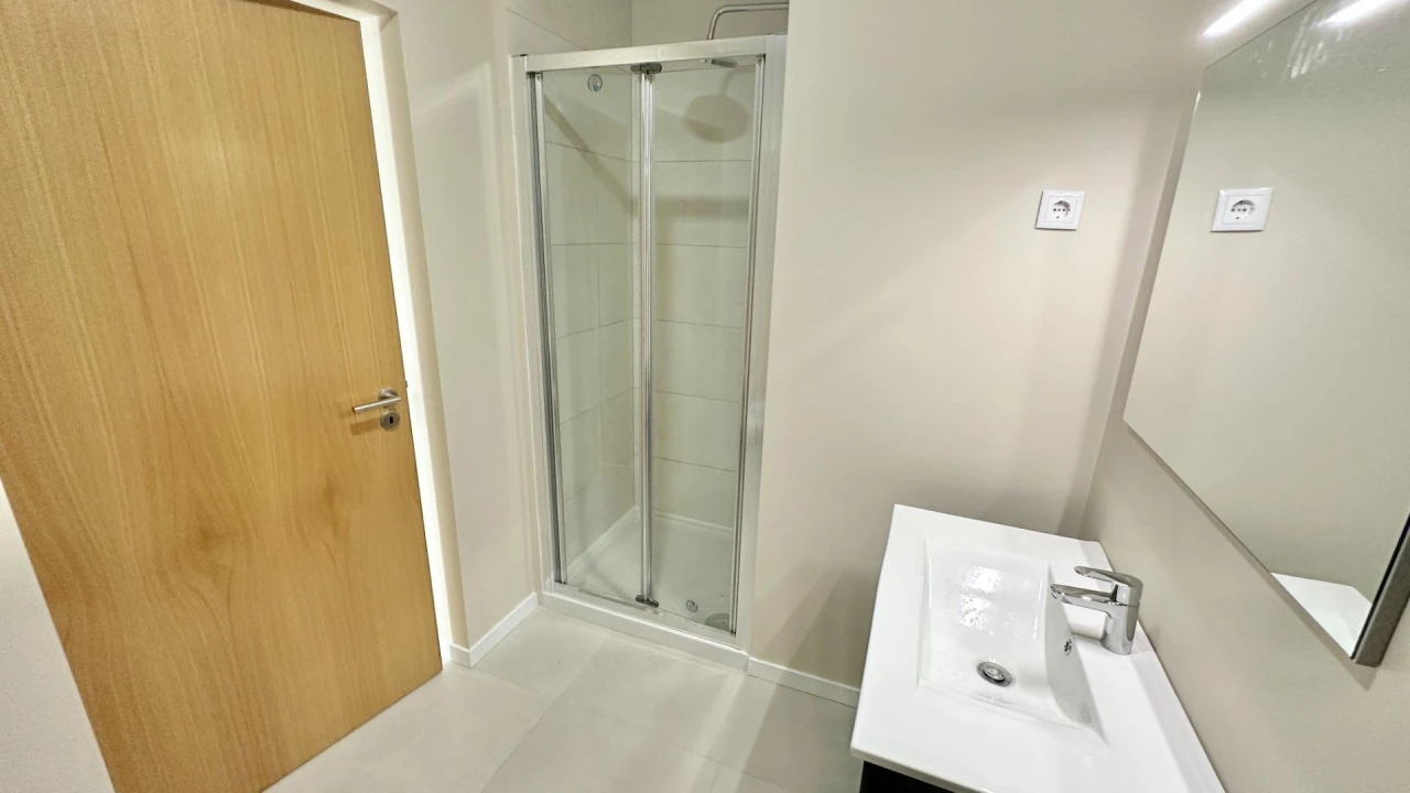 Apartamento T2 para Venda em Cavernães Foto 14