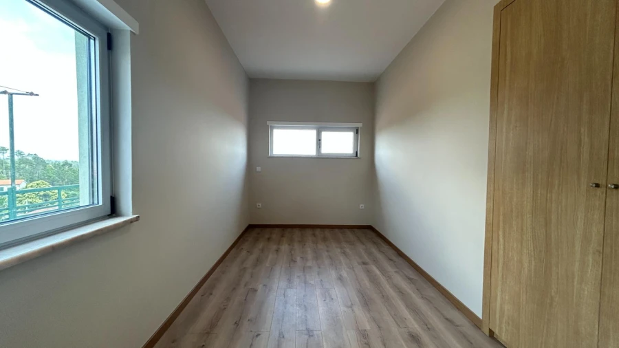 Apartamento T2 para Venda em Cavernães Foto 11