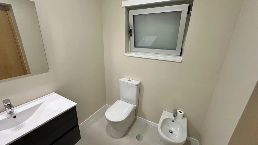 Apartamento T2 para Venda em Cavernães Foto 13