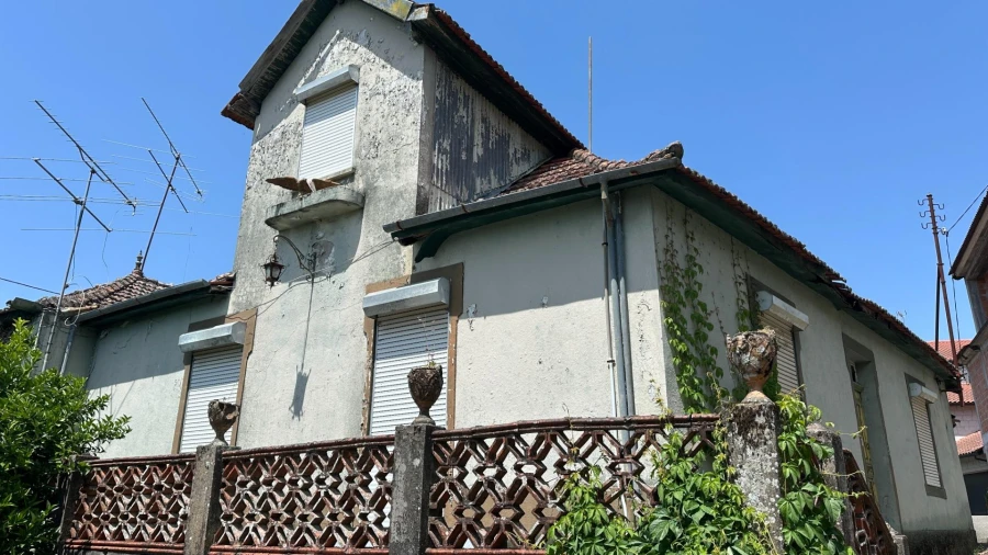 Moradia T4 para Venda em Viseu Foto 1