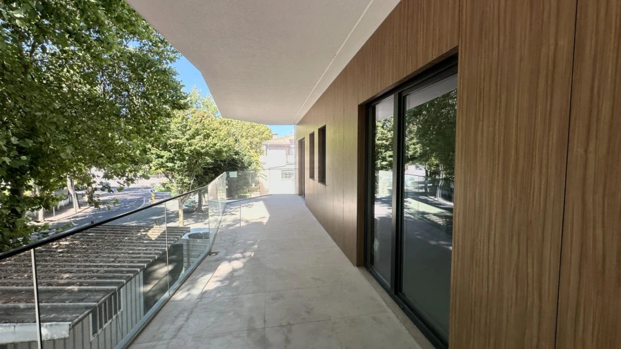 Apartamento T5 para Venda em Viseu Foto 3