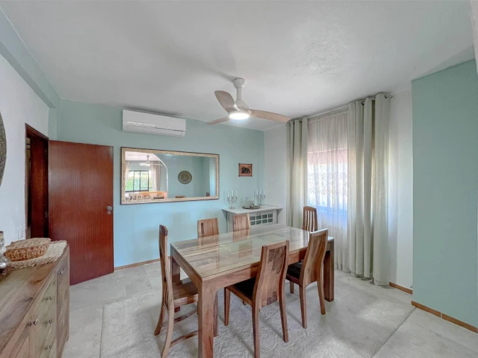 Moradia T5 para Venda em Almancil Foto 11