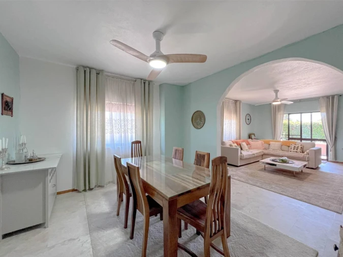 Moradia T5 para Venda em Almancil Foto 9