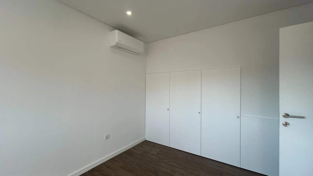 Apartamento T4 para Venda em Viseu Foto 10