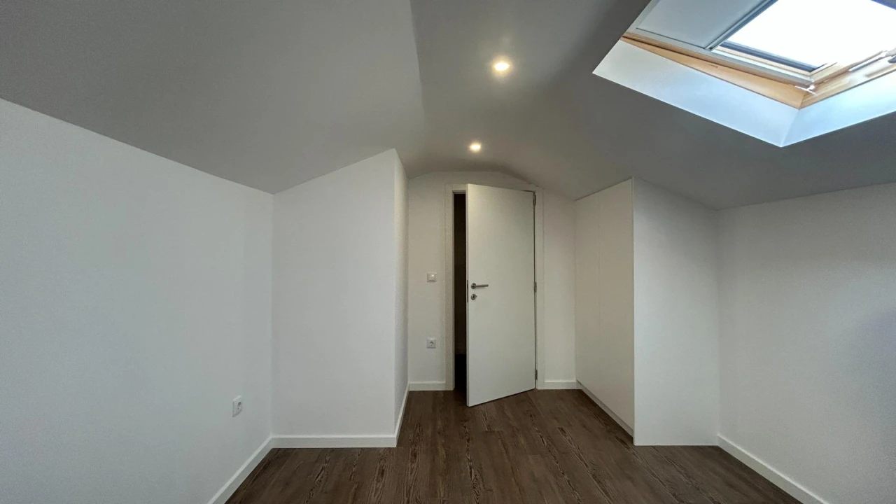 Apartamento T4 para Venda em Viseu Foto 13