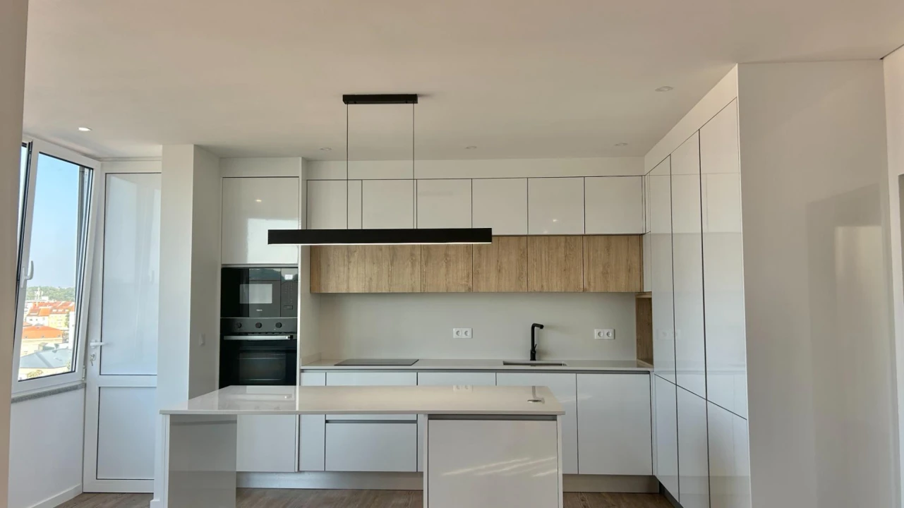 Apartamento T4 para Venda em Viseu Foto 2