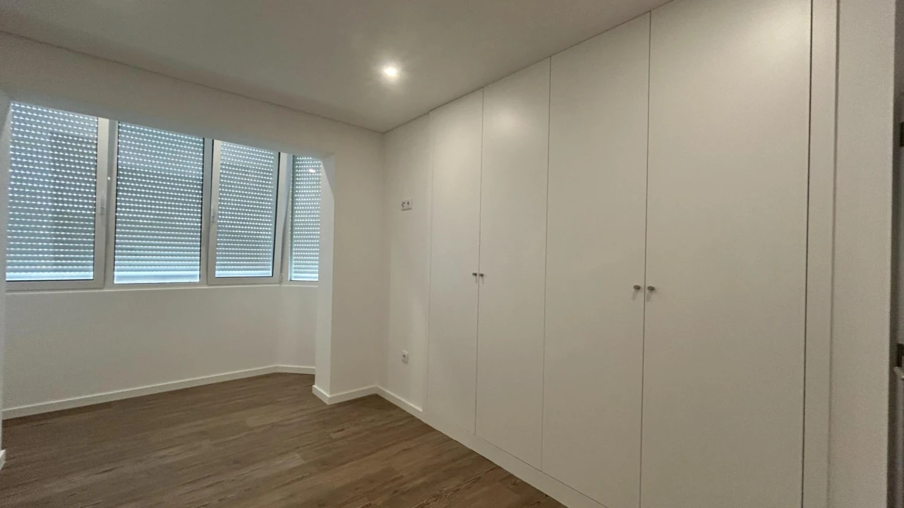 Apartamento T4 para Venda em Viseu Foto 5