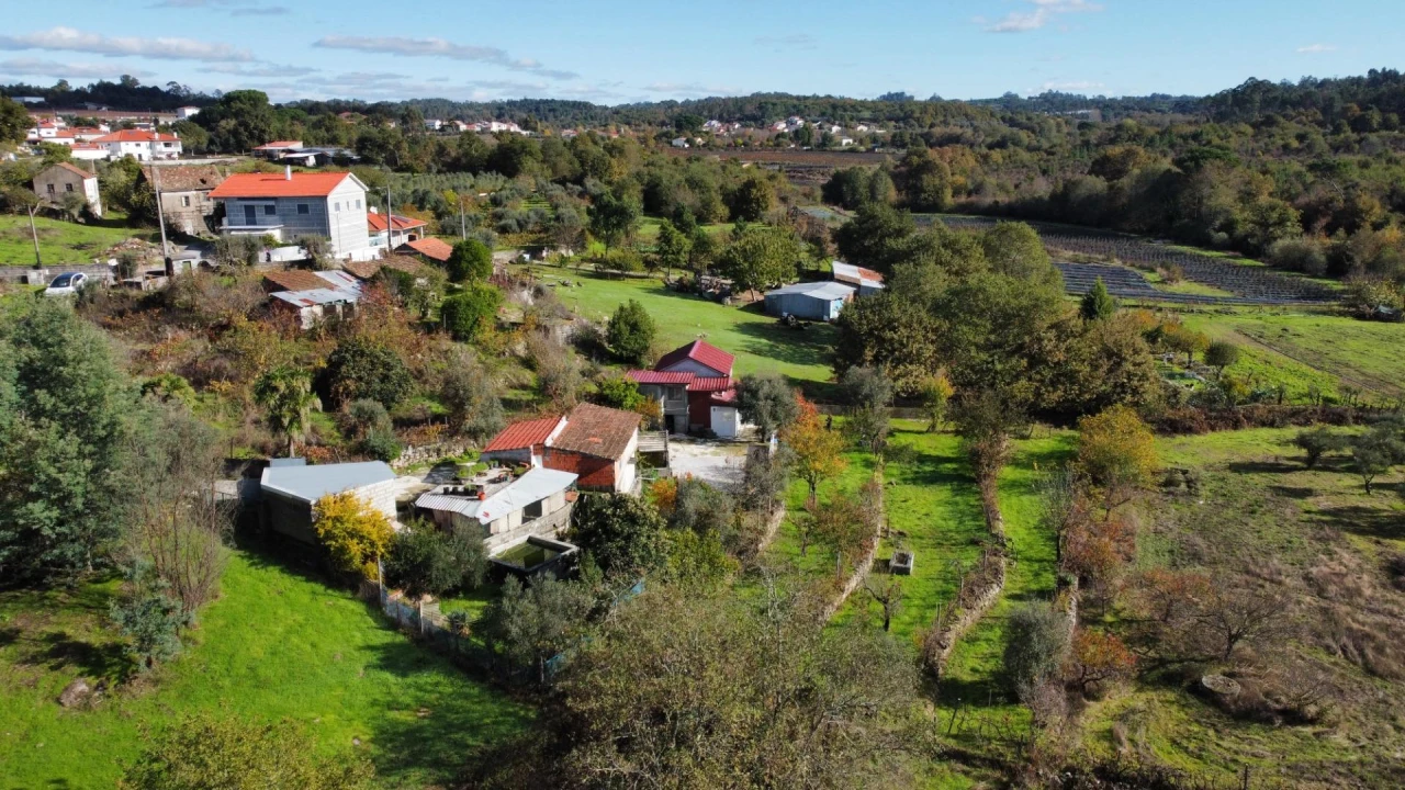 Moradia T3 para Venda em Povolide Foto 1