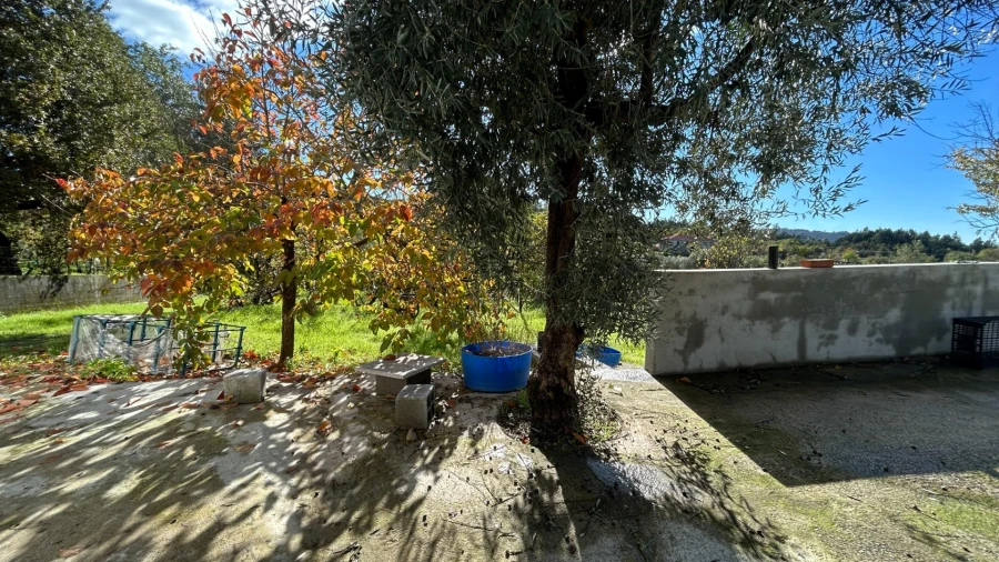 Moradia T3 para Venda em Povolide Foto 30