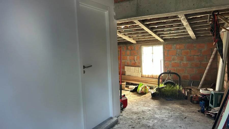 Moradia T3 para Venda em Povolide Foto 35