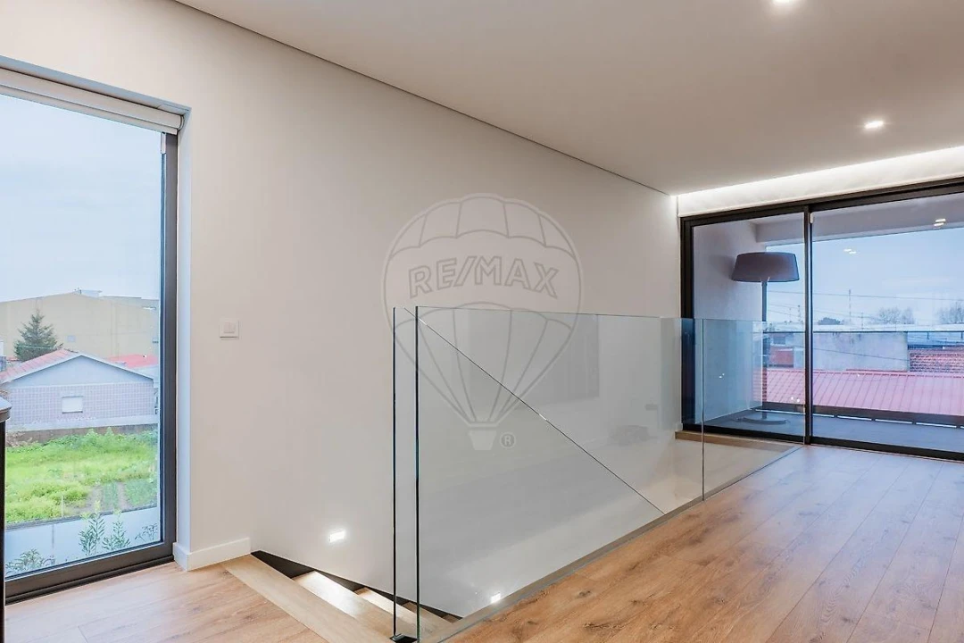 Moradia T4 para Venda em Matosinhos e Leça da Palmeira Foto 21