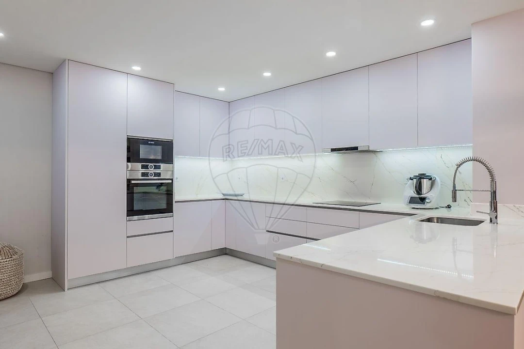 Moradia T4 para Venda em Matosinhos e Leça da Palmeira Foto 4