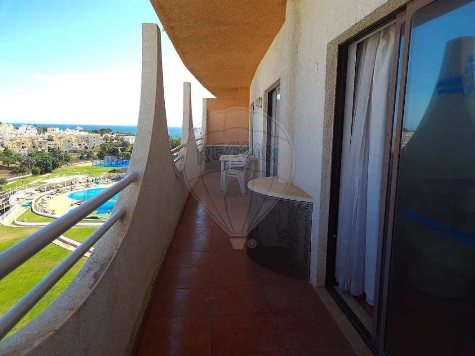 Apartamento T2 para Venda em Albufeira e Olhos de Água Foto 2