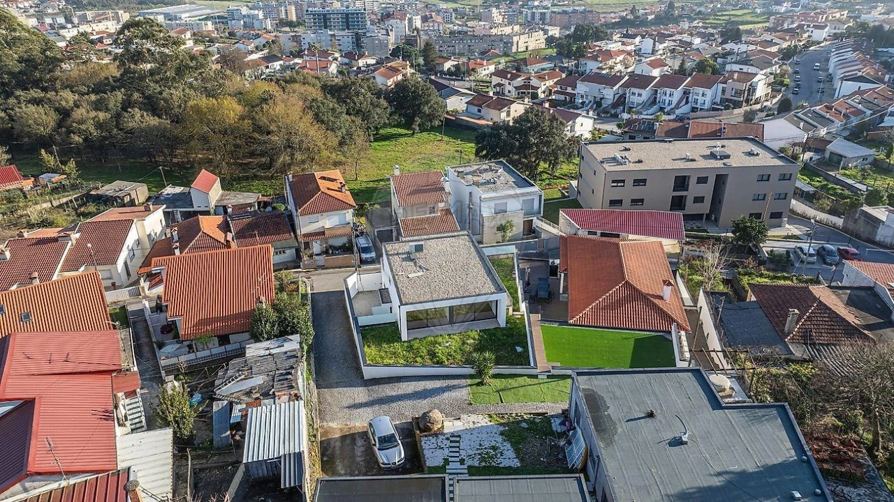 Moradia T4 para Venda em Brufe Foto 34