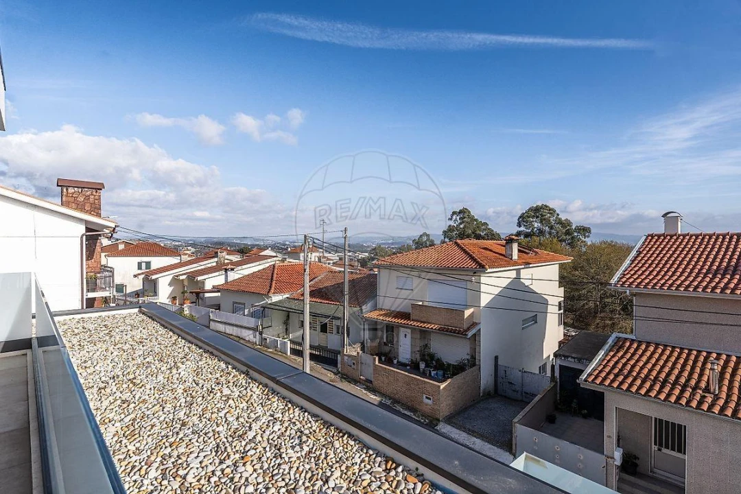 Moradia T4 para Venda em Brufe Foto 28
