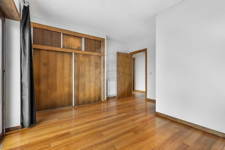 Moradia T4 para Venda em Carvalheira Foto 22