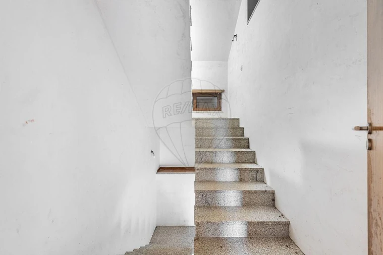 Moradia T4 para Venda em Carvalheira Foto 32