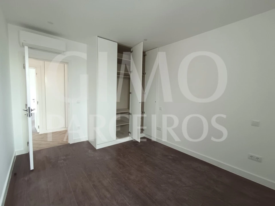 Moradia T5 para Venda em Gafanha da Encarnação Foto 13