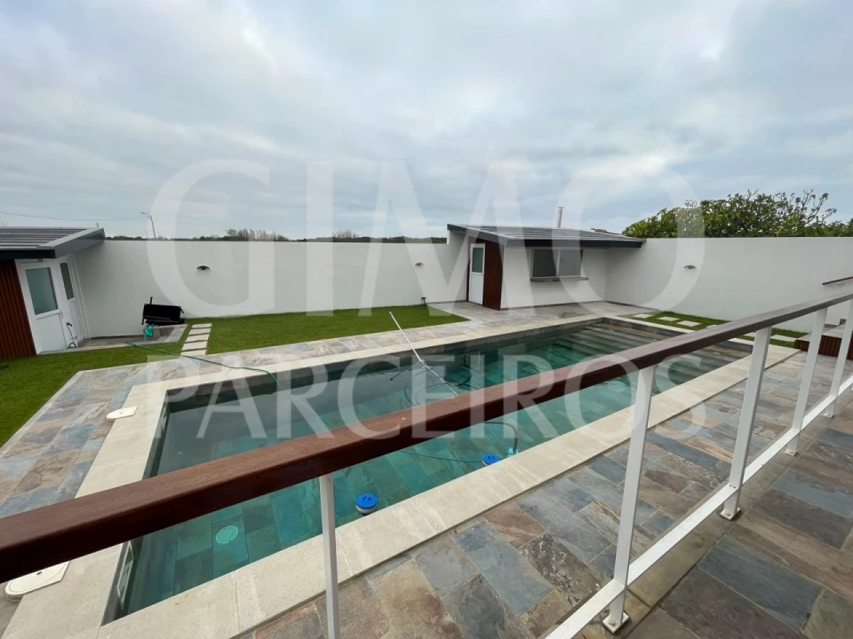 Moradia T5 para Venda em Gafanha da Encarnação Foto 31