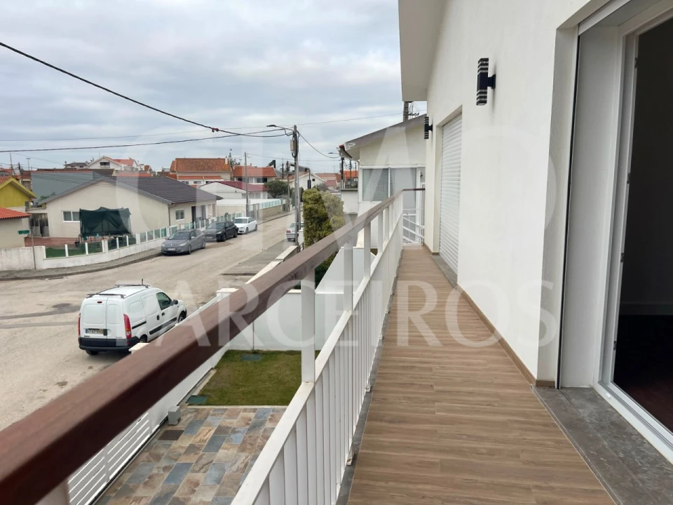 Moradia T5 para Venda em Gafanha da Encarnação Foto 44