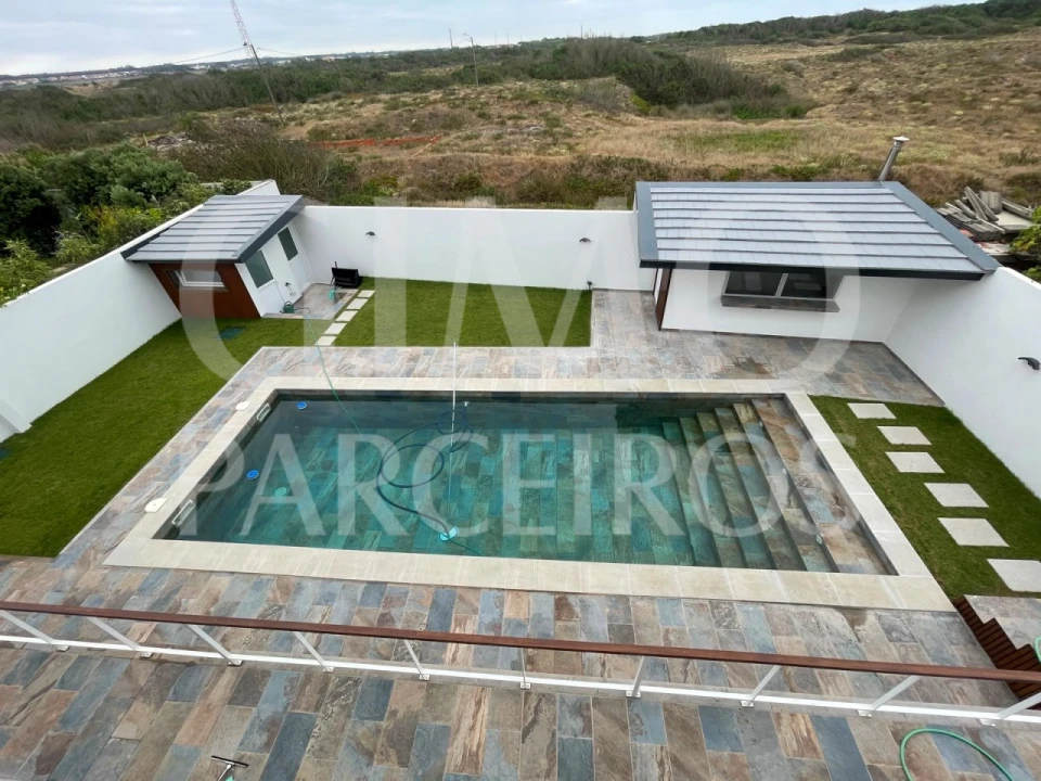 Moradia T5 para Venda em Gafanha da Encarnação Foto 49