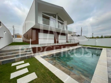 Moradia T5 para Venda em Gafanha da Encarnação